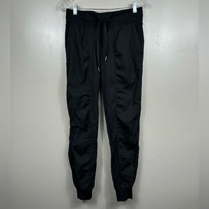 Lululemon Dance Studio Mid-Rise Jogger Black (First Release) Size 6
